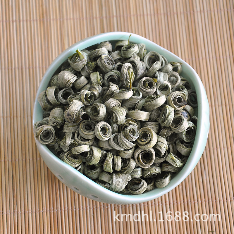 wholesale Yunnan Famous Green Tea 2020 Early spring Single bud daughter ring Green Tea Loose tea