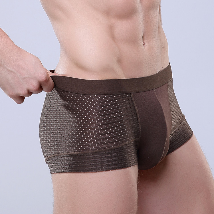 Hip lifting men's underwear