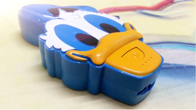 厂家直销 新款迪士尼卡通萌宠唐老鸭充电宝 6000毫安充电宝,随机发货3