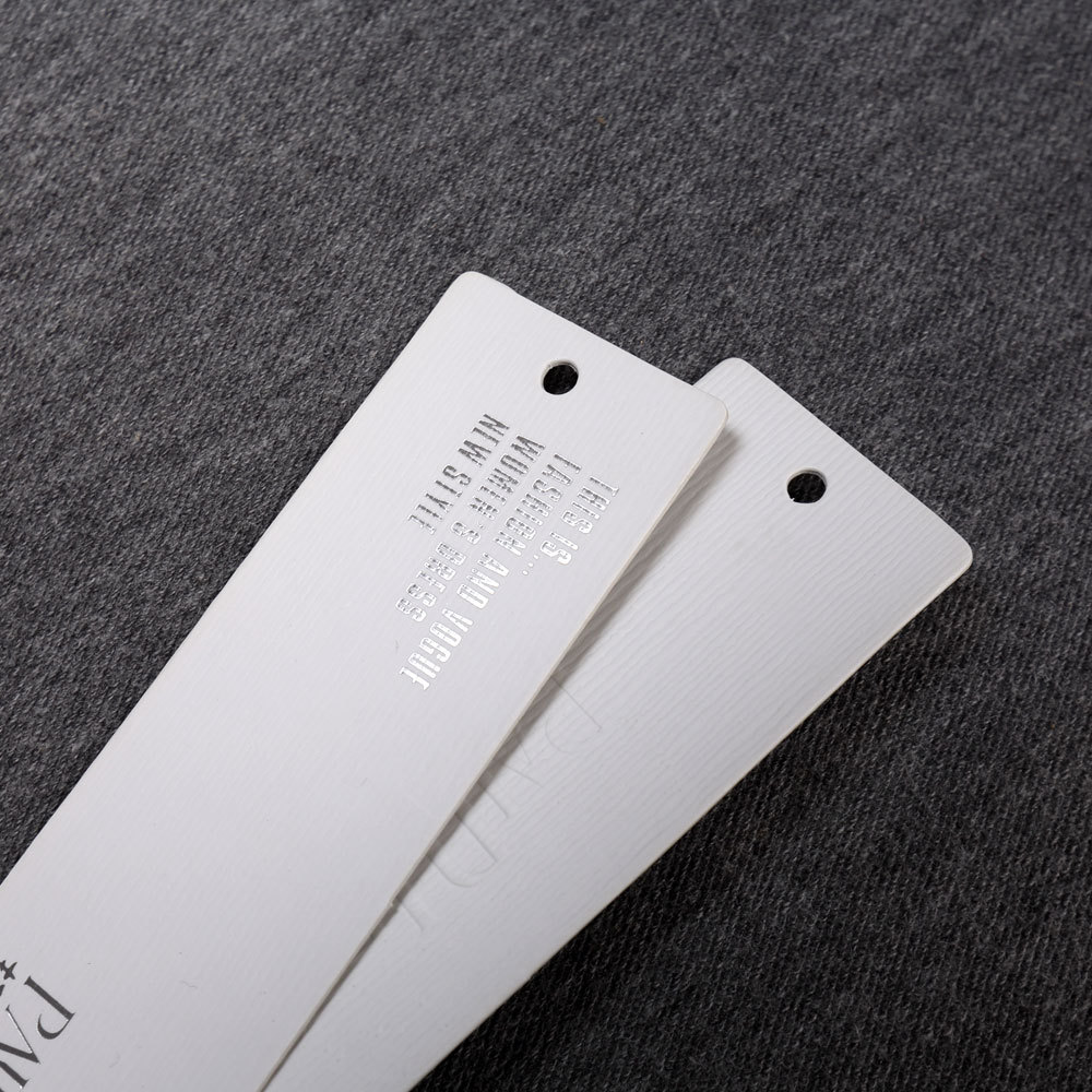 Factory direct sales customized women's clothing tags