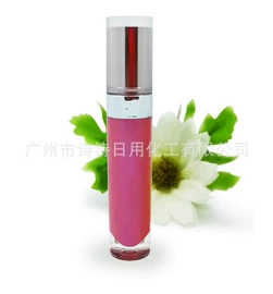 眼影;粉底液/膏;口红