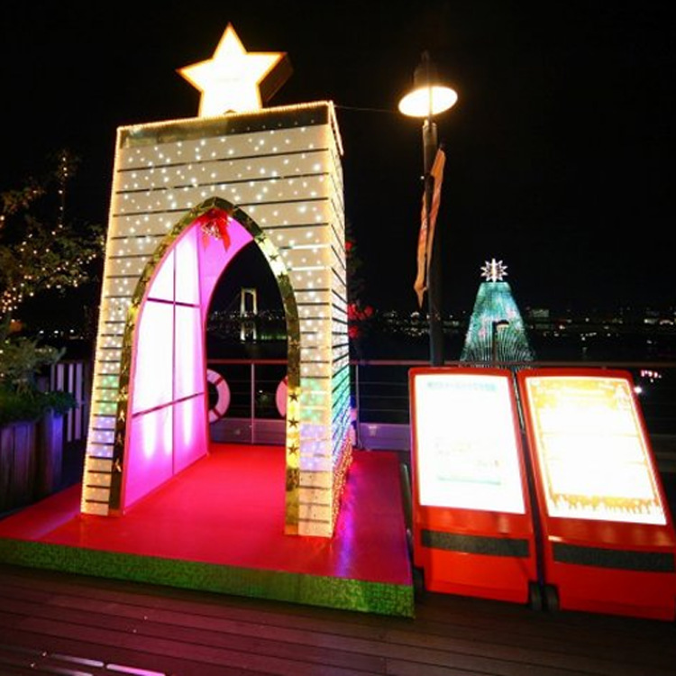 ����ֱ�����ִ���ʥ�����յƹ����ͺ͸ֹ�����ʥ������Ʒ