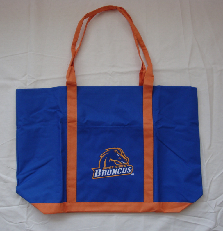 青岛厂家生产丝网印刷帆布包围裙方巾等缝纫加工