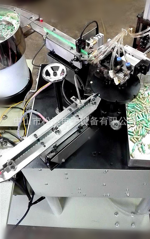 松达LED隔离胶柱自动组装机,led圆体隔离柱自动安装组装电子电器