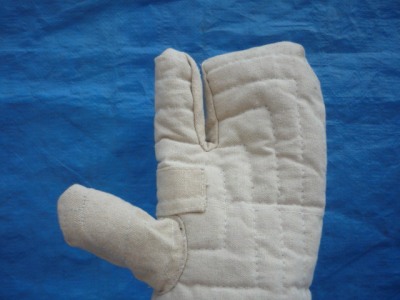 供应河棉布 隔热手套 三指防烫手套 炉工专用防护手套 劳保手套|ms