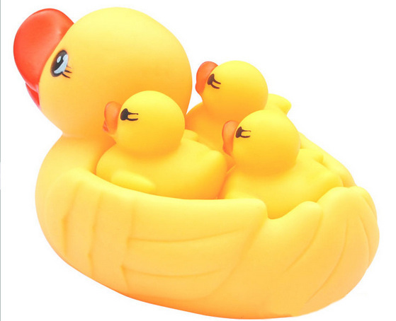Juguetes acuáticos para niños: pato madre y patito para el baño, un pato grande con 3 patitos pequeños, muñeco musical.