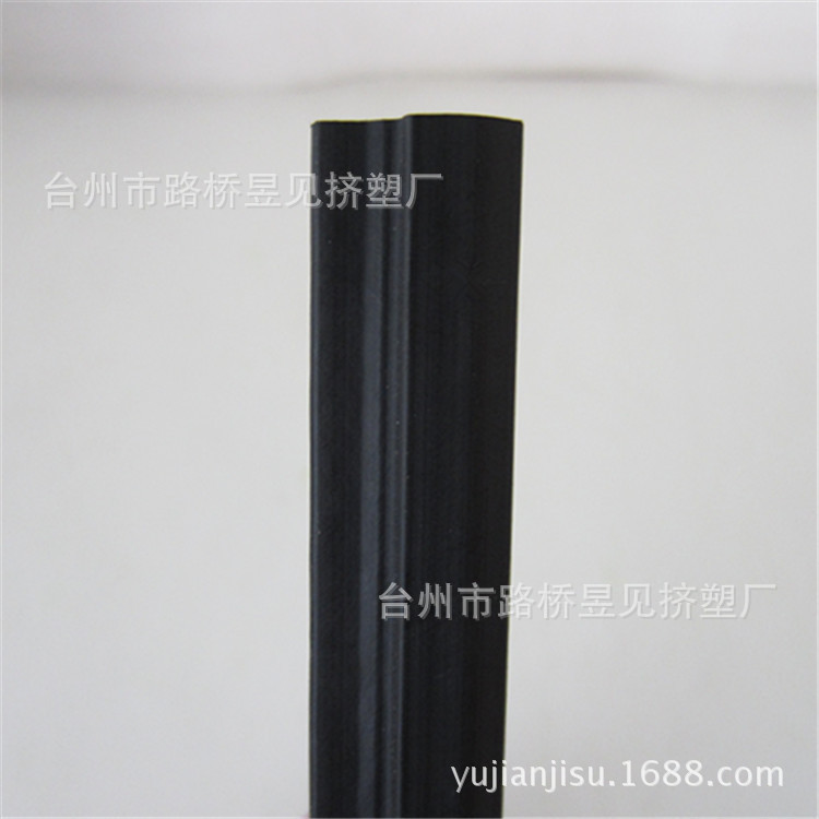 PVC黑色异型材15 (4)