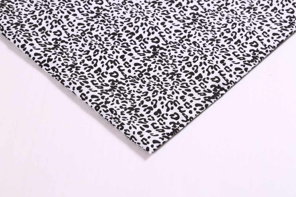 Printed Polyester Fabric (Leopard Print), Lightweight Stretch, 0.1 kg Sample, Multi-Color