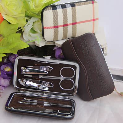 box-packed stainless steel Trimming Six piece set nail clippers Knife Eyebrow scissors Earpick Nail file