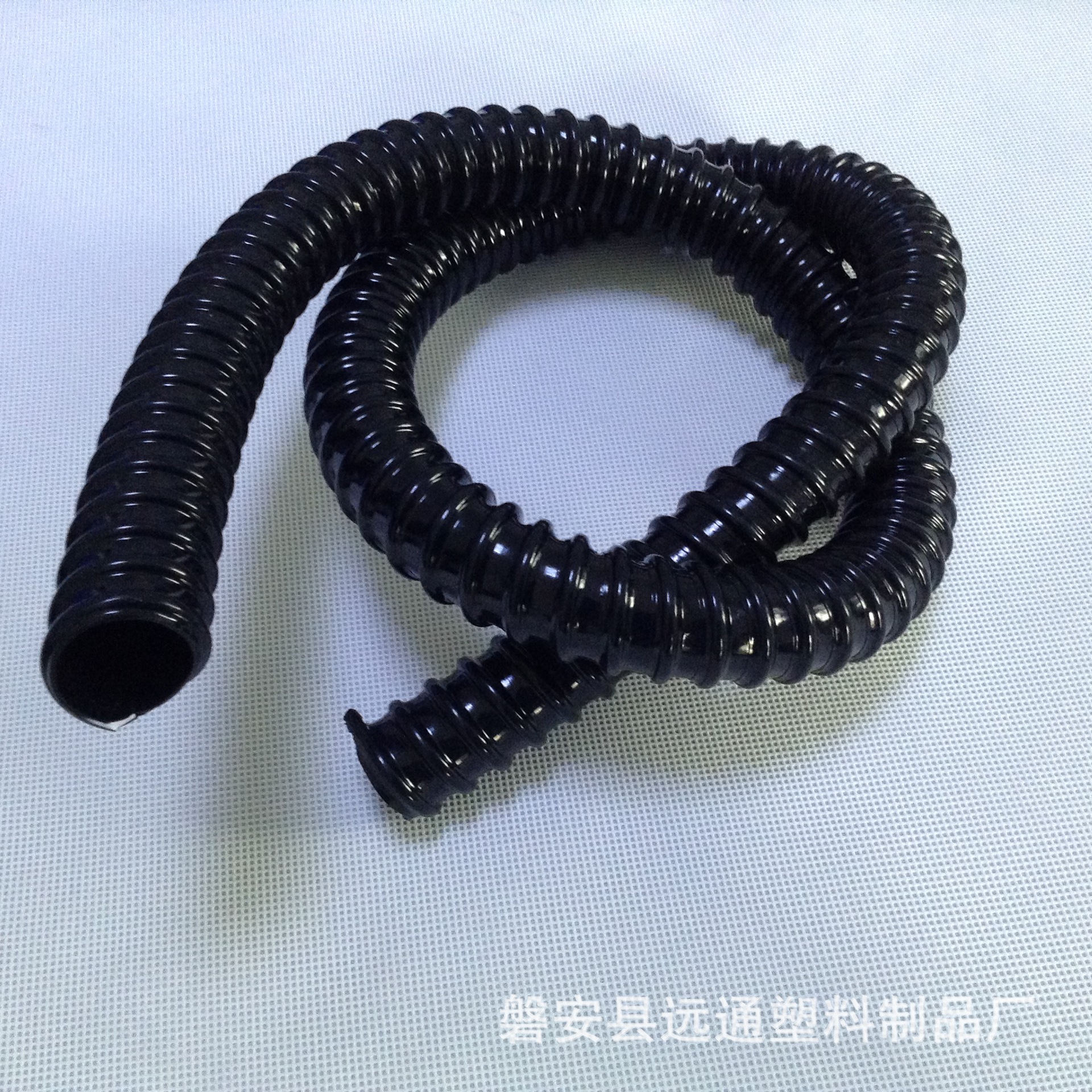 供应内径19mm黑色PVC加强筋缠绕空调排水波纹管