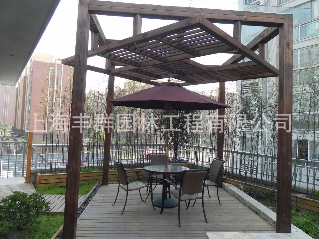 屋頂花園設計 露臺設計 屋頂花園施工及花園維護