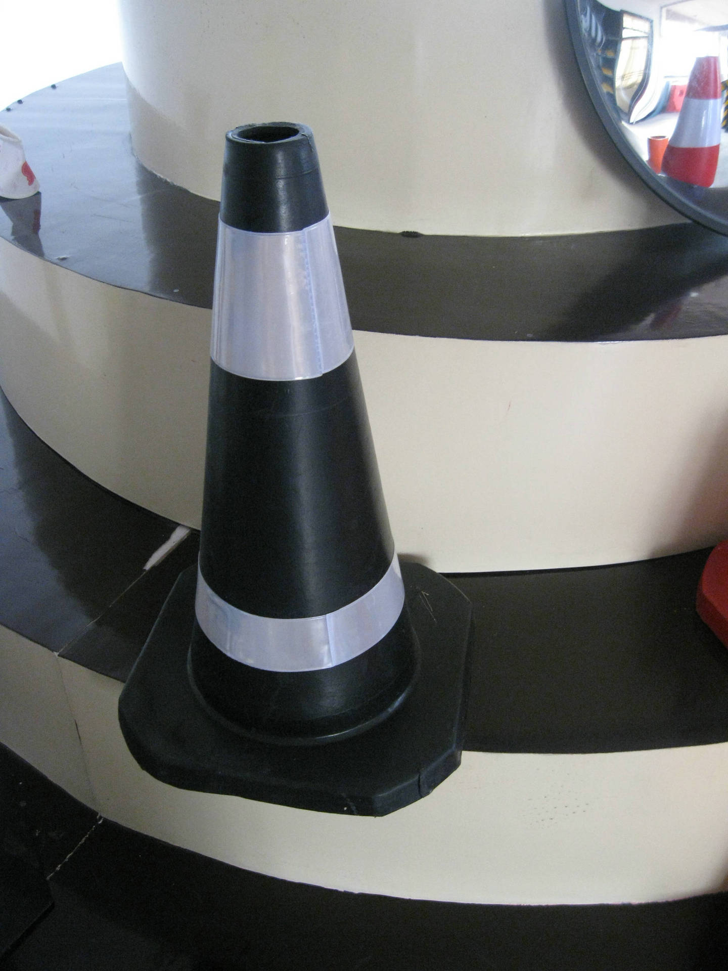 路锥路障 锥形雪糕筒 50公分国标反光套 道路施工警示隔离 活动用