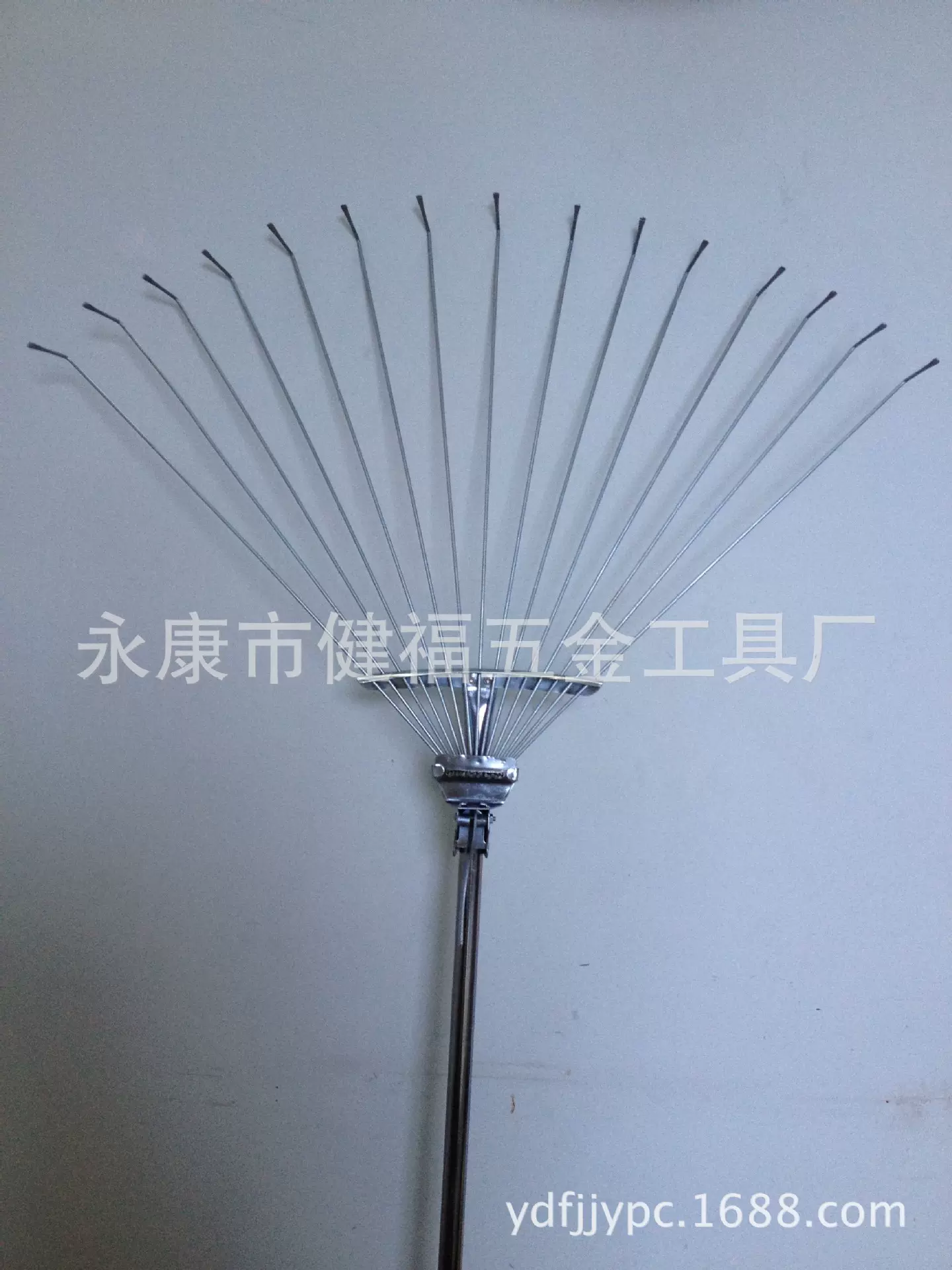 15齿钢丝伸缩草耙 除落叶户外园林