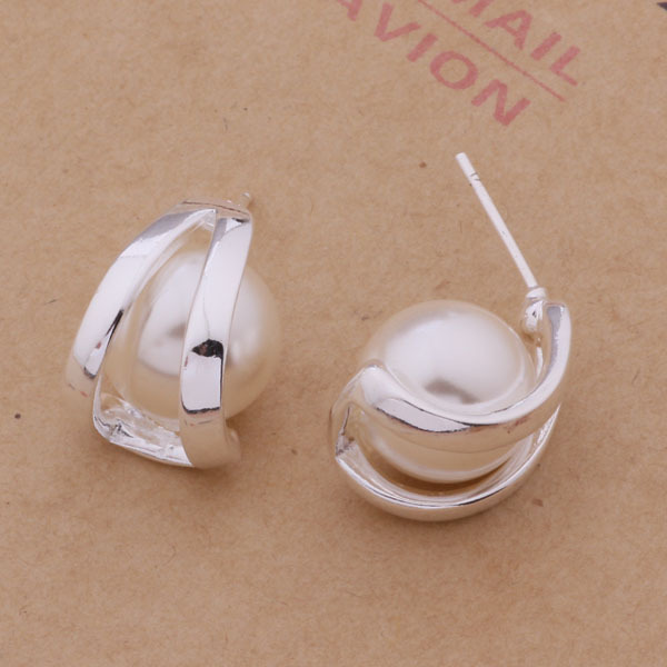 Earring Image 3