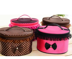 廠家直銷新款蕾絲包圓筒包化妝包洗漱包手提包可壓縮防水大容量