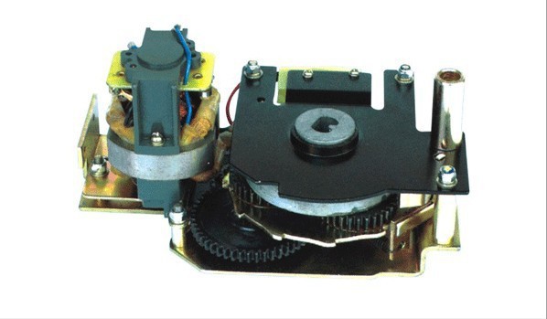 万能式断路器RMW1 DW45 CW1 CDW1 RDW1电动机操作机构专用