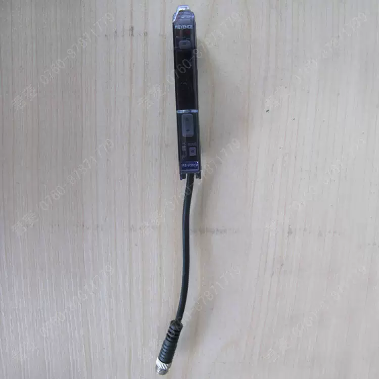 Усилитель KEYENCE Kanes FS-V33CP