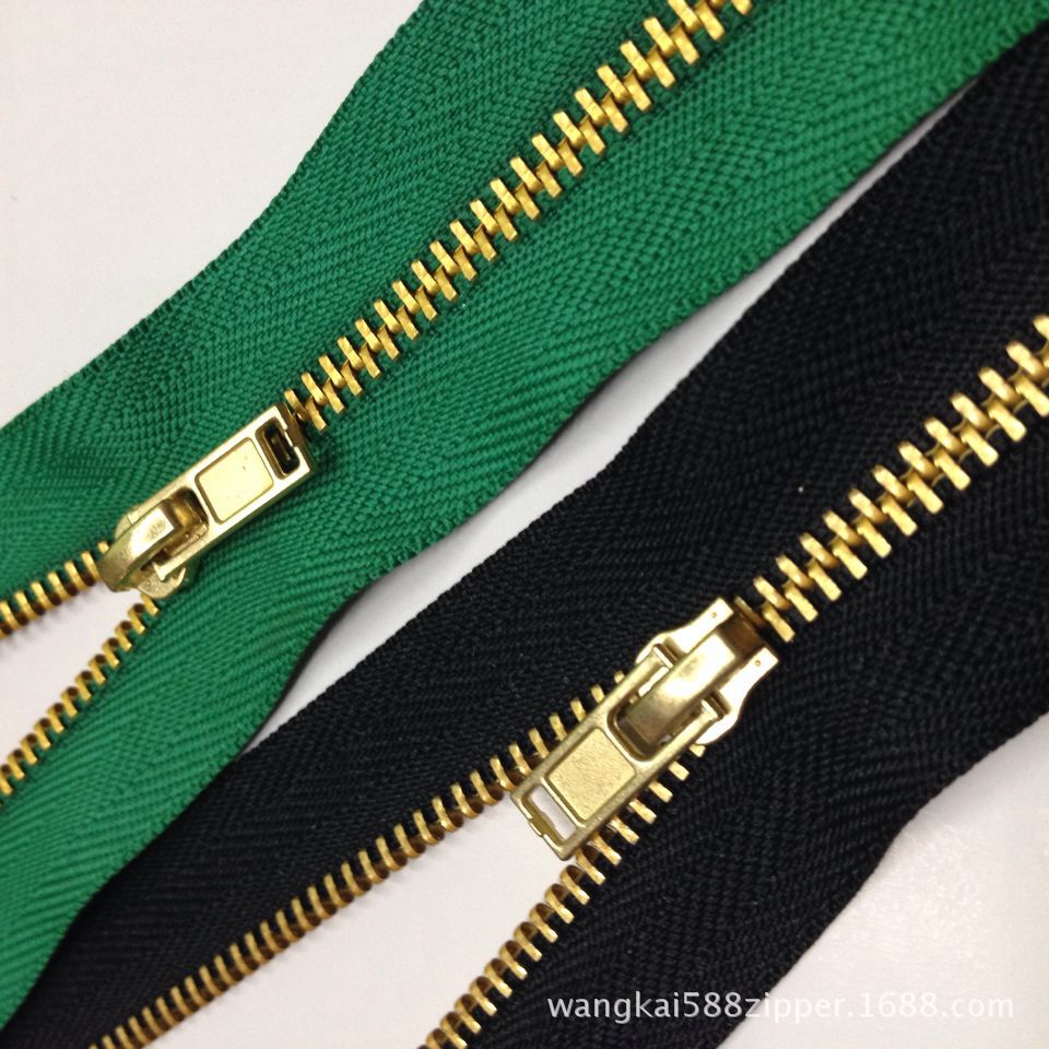 E727301AA57841DCD7F3883D3DECB8