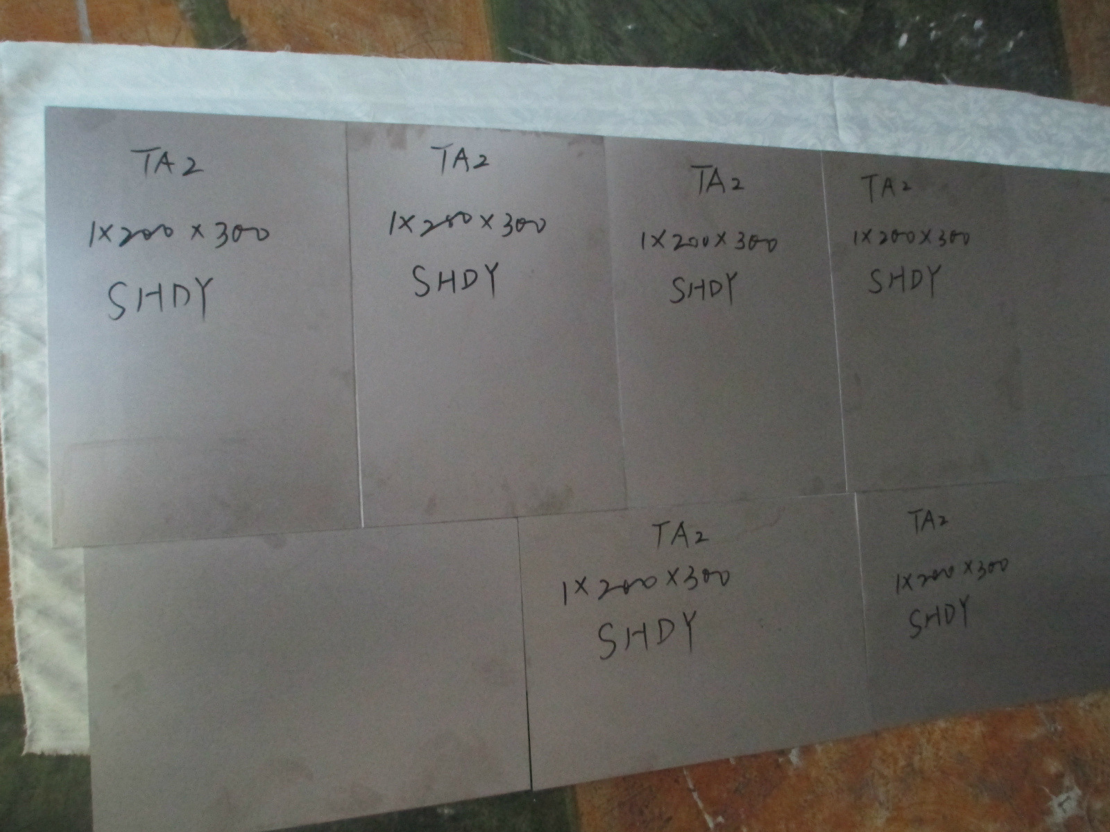 TC4钛板 TC4钛合金板 整板出售 切割零售 切饼切方切条均可