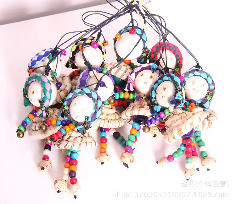 东巴穿裙木人挂件