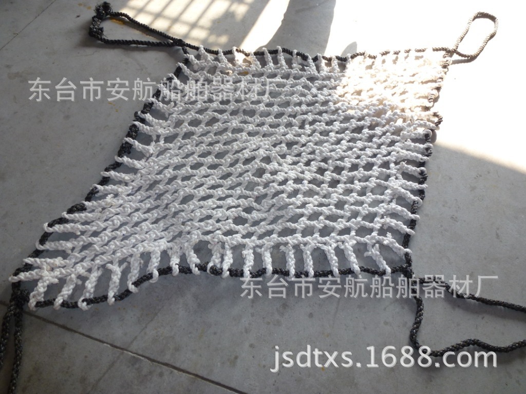 生产厂家直供2*2M吊网 防坠网 安全防护网 阻燃网