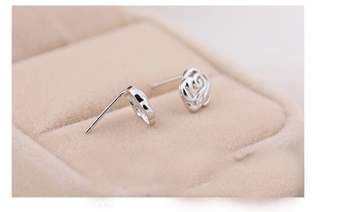 Korean Style Art Rose Pattern Earrings display picture 4