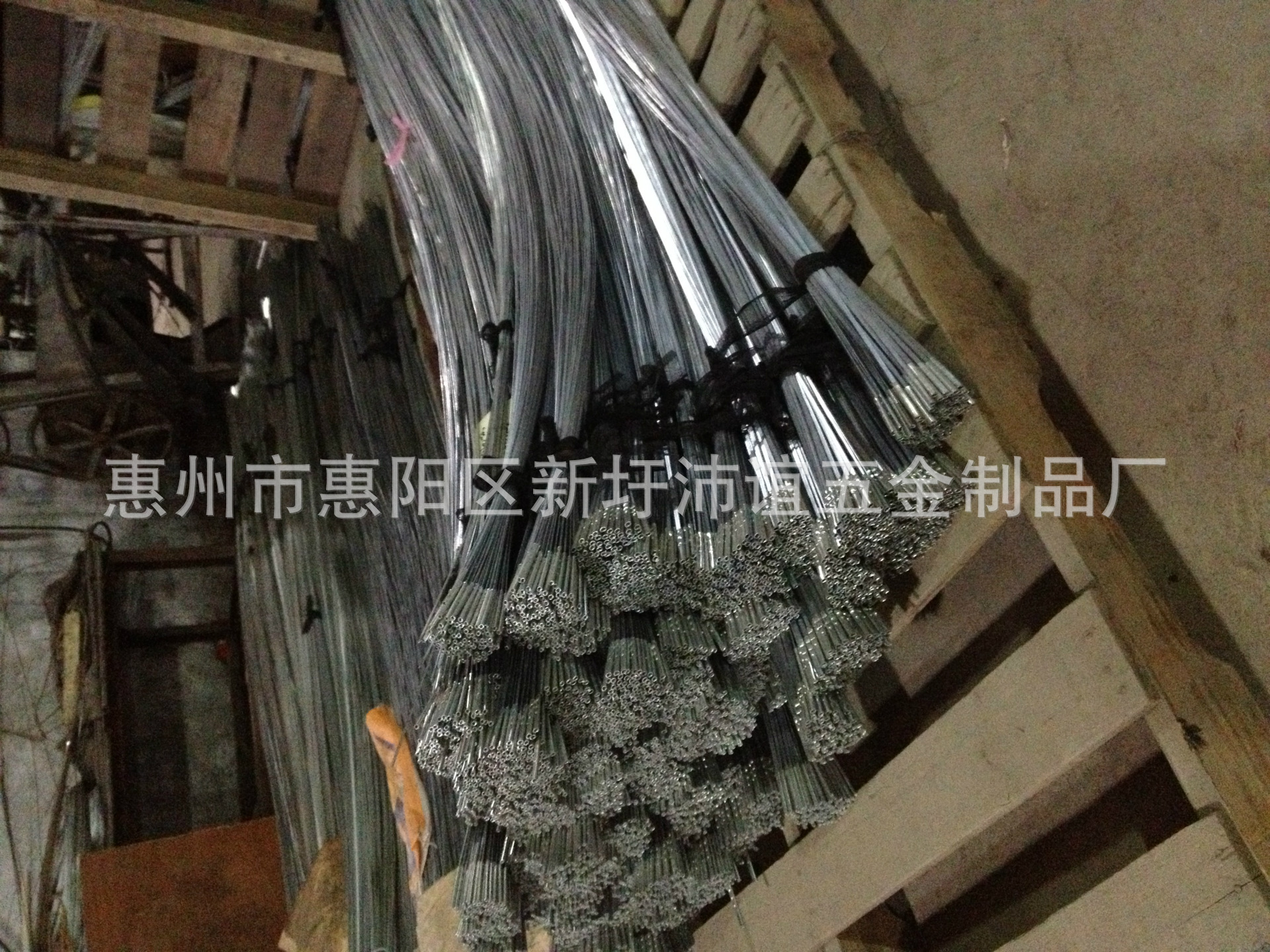 厂家长期批发 扁钢丝线 压扁钢线 镀锌扁钢丝支持0.8*4mm定 制-阿里巴巴