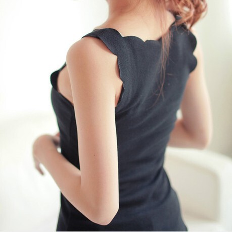 Summer Korean-style Threaded Cotton Women's Base Vest with Wavy Lace Trim, V-Neck, and Sleeveless Design — Perfect for a Slimming, Body-Sculpting Look this Summer