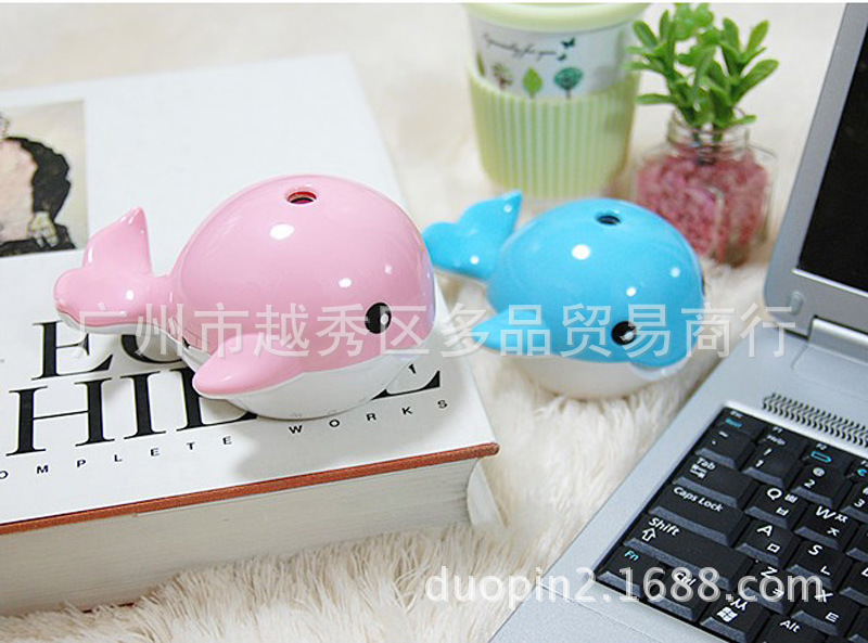 Manufacturers selling whale small strange new creative cartoon USB Mini humidifier humidifier, random style17