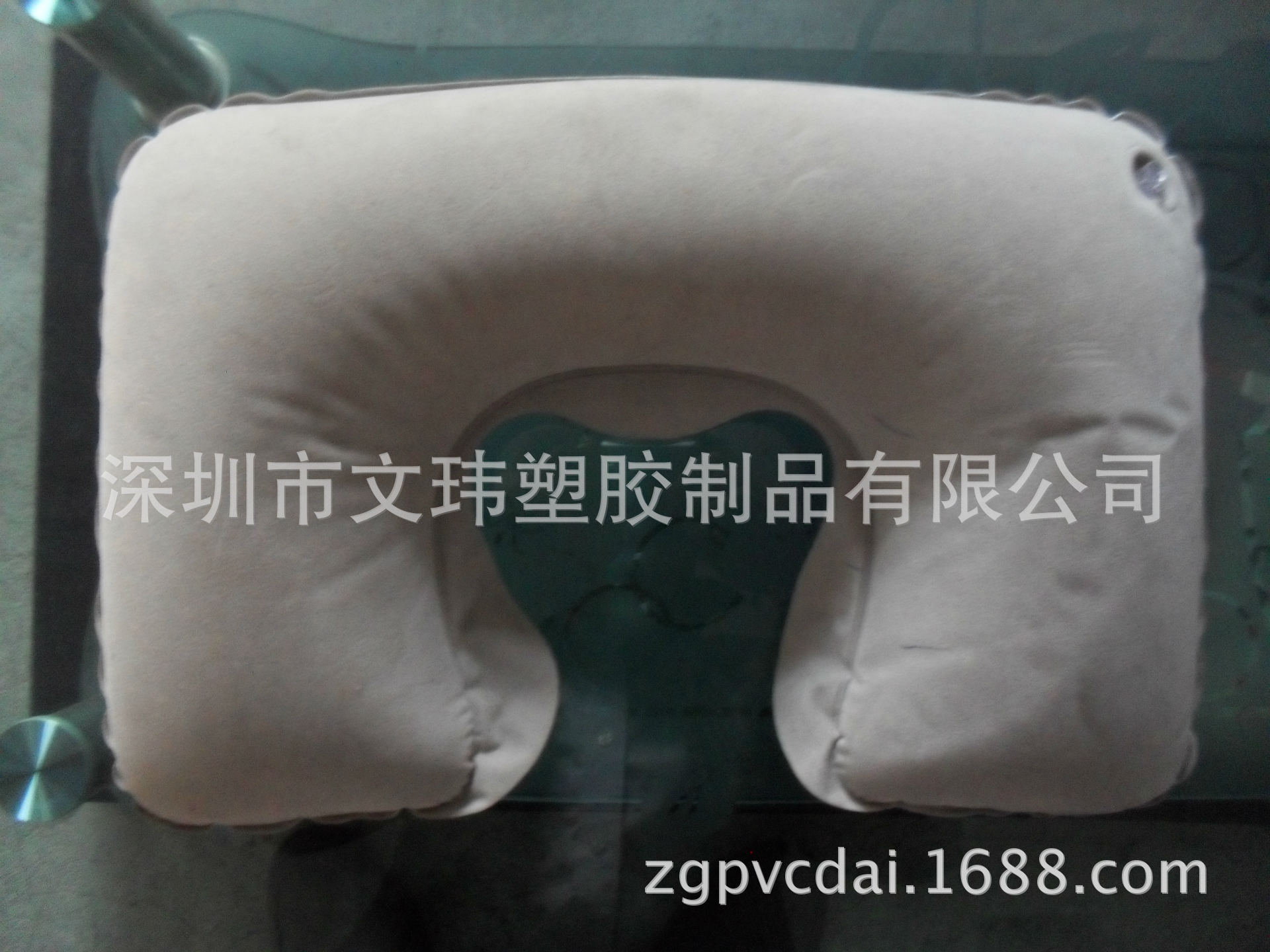 厂家供应pvc颈枕、pvc充气枕、颈部枕