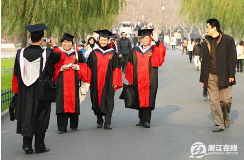 学士服批发出租学位服硕士服博士服大学毕业本科毕业可240-阿里巴巴