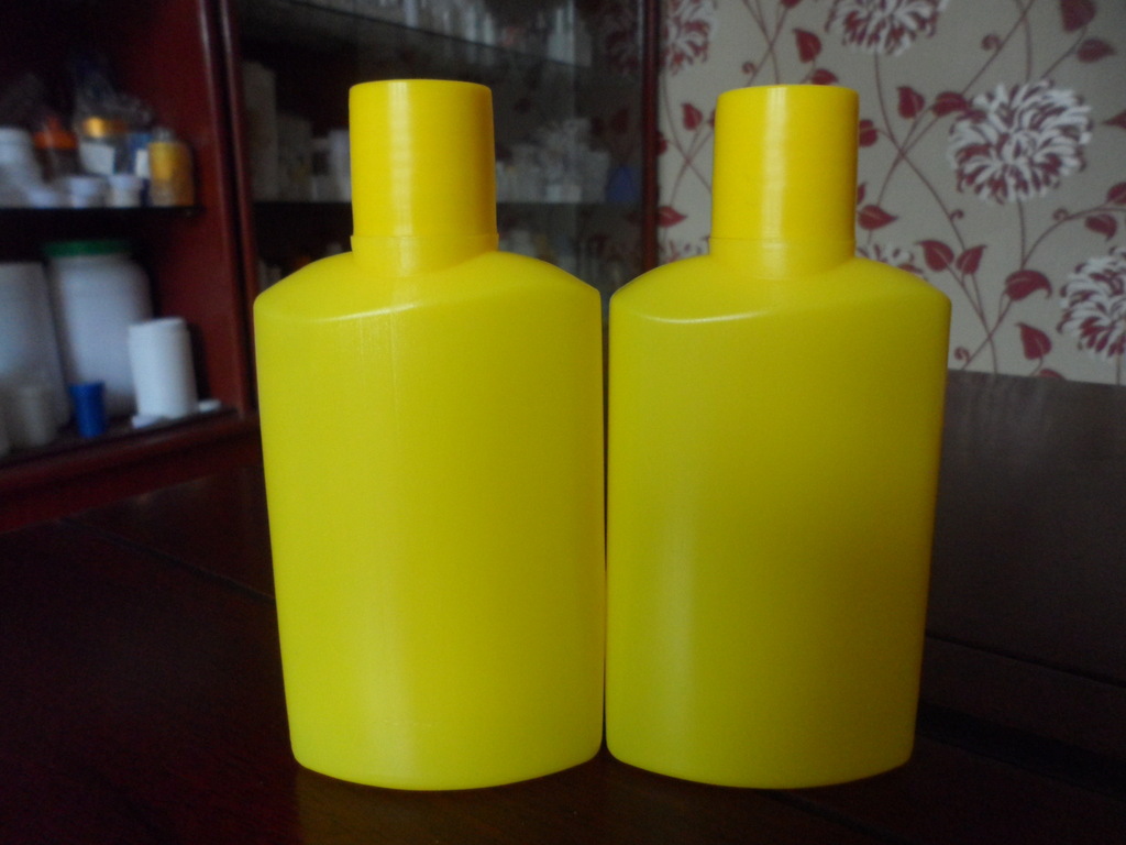 批发兽药塑料瓶 鱼饲料塑料瓶 黄色编形液体瓶