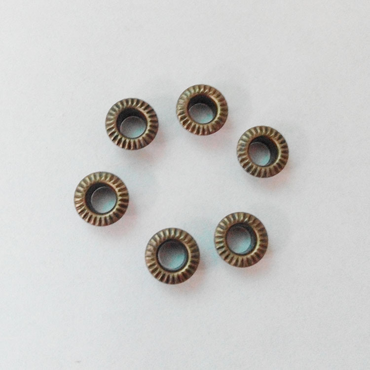 厂家供应3#压花气眼铜质欧标电镀内径4.5mm金属鸡眼 货源充足