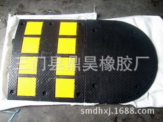 橡胶减速带减速块减速胶路垄欧式减速带小区高档减速带减速垄