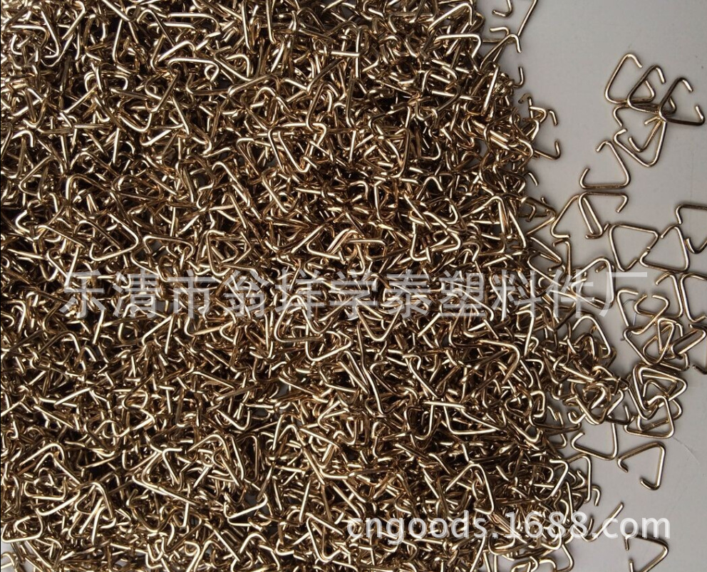 电镀金色三角扣