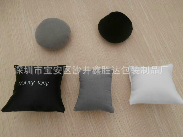大量批发绒布手表小枕头手表垫塞棉花小枕头方形手表固定绒布包
