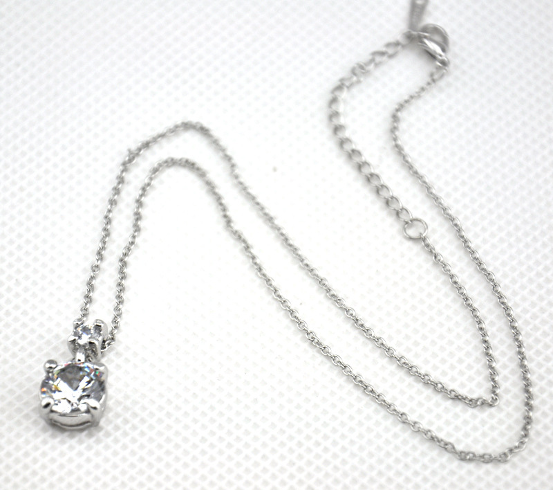 Necklace in Silvery
