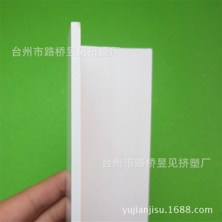 Productos de extrusión de plástico PVC de ángulo recto de plástico de tipo L bandas de borde de PVC duro perfil de fabricación de extrusión