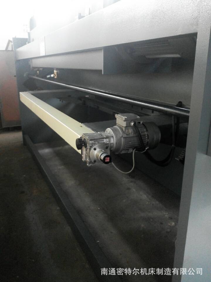 老厂家 现货供应 QC12Y-42500 剪板、折弯之乡 液压摆式机 小型剪板机