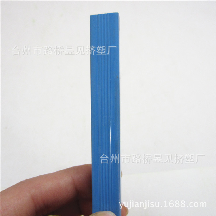 Extrusión de PVC plástico U-slot alambre tira de luz de vidrio ranura para tarjeta en forma de U PVC tira de luz ranura para tarjeta de alambre ranura para tarjeta image 3