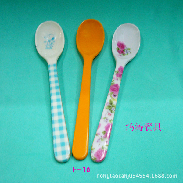 密胺儿童勺  厂家直销  款式花样齐全