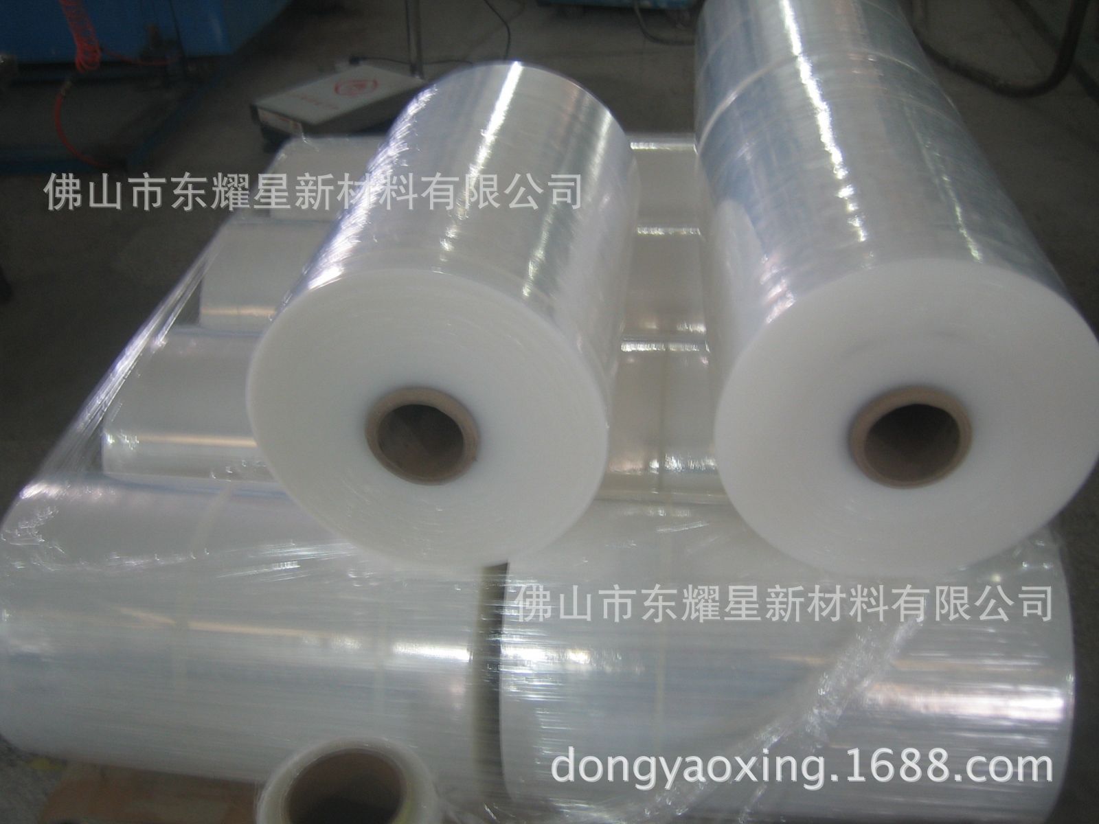 生产缠绕膜，自粘性好、拉伸度强、耐穿刺、透明度好、环保。