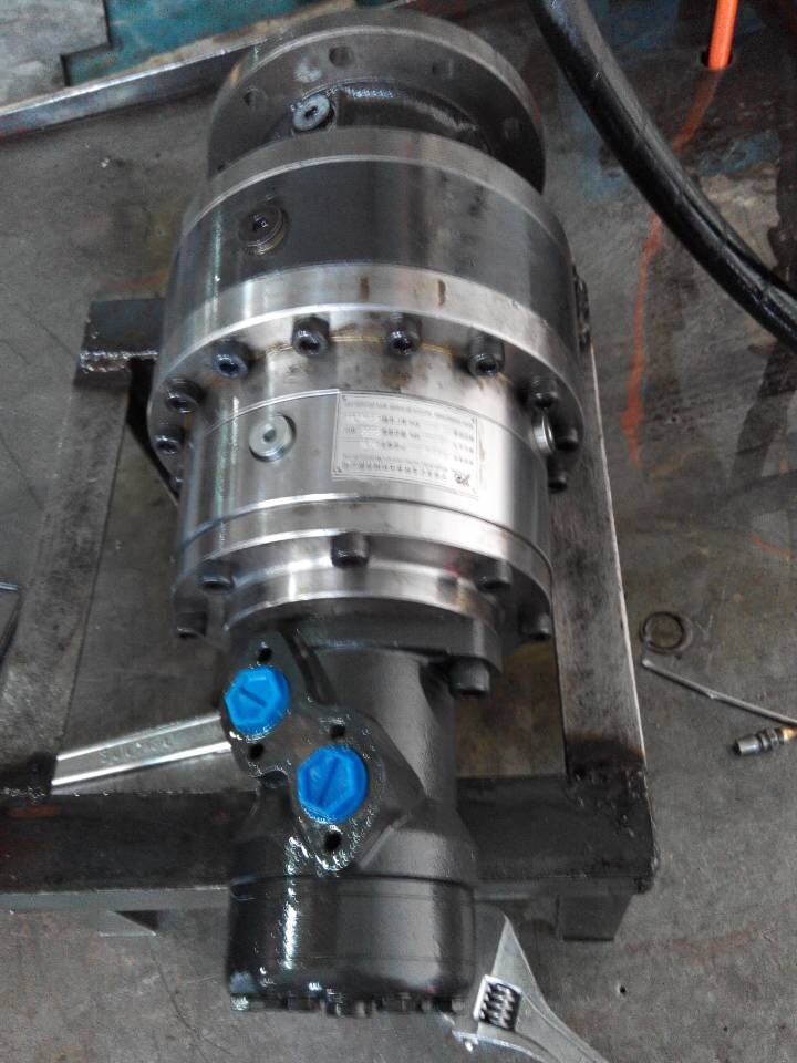 供应摆线液压马达减速机 液压传动装置