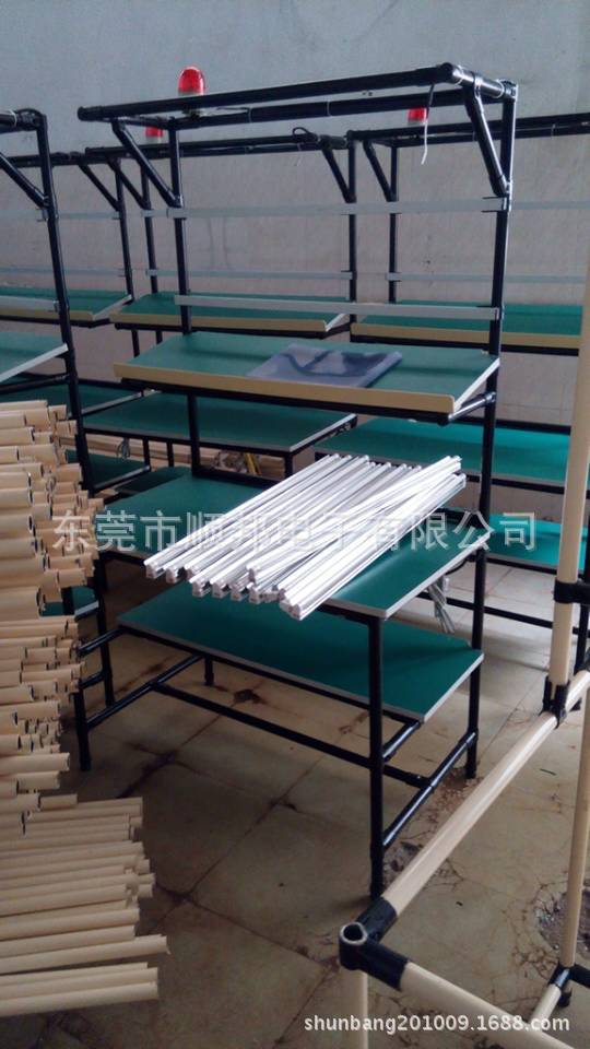 5DCD400D3240C6C9D70EACF4AD1985