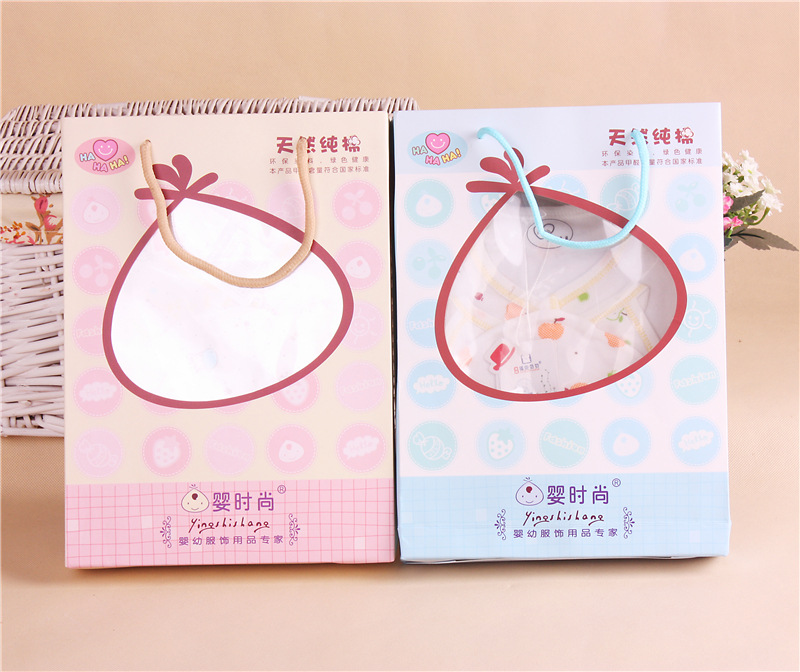 Coffret cadeau pour bébé - Kit d accessoires - Ref 1964001 Image 5