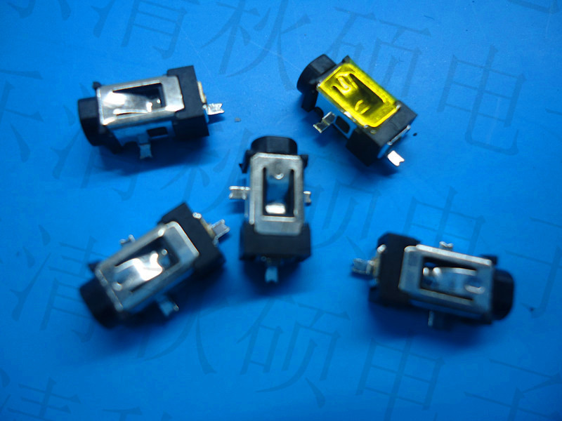 【贴片DC插座专卖】DC电源插座 DC-055B 三脚贴片插座2.5*0.7插座