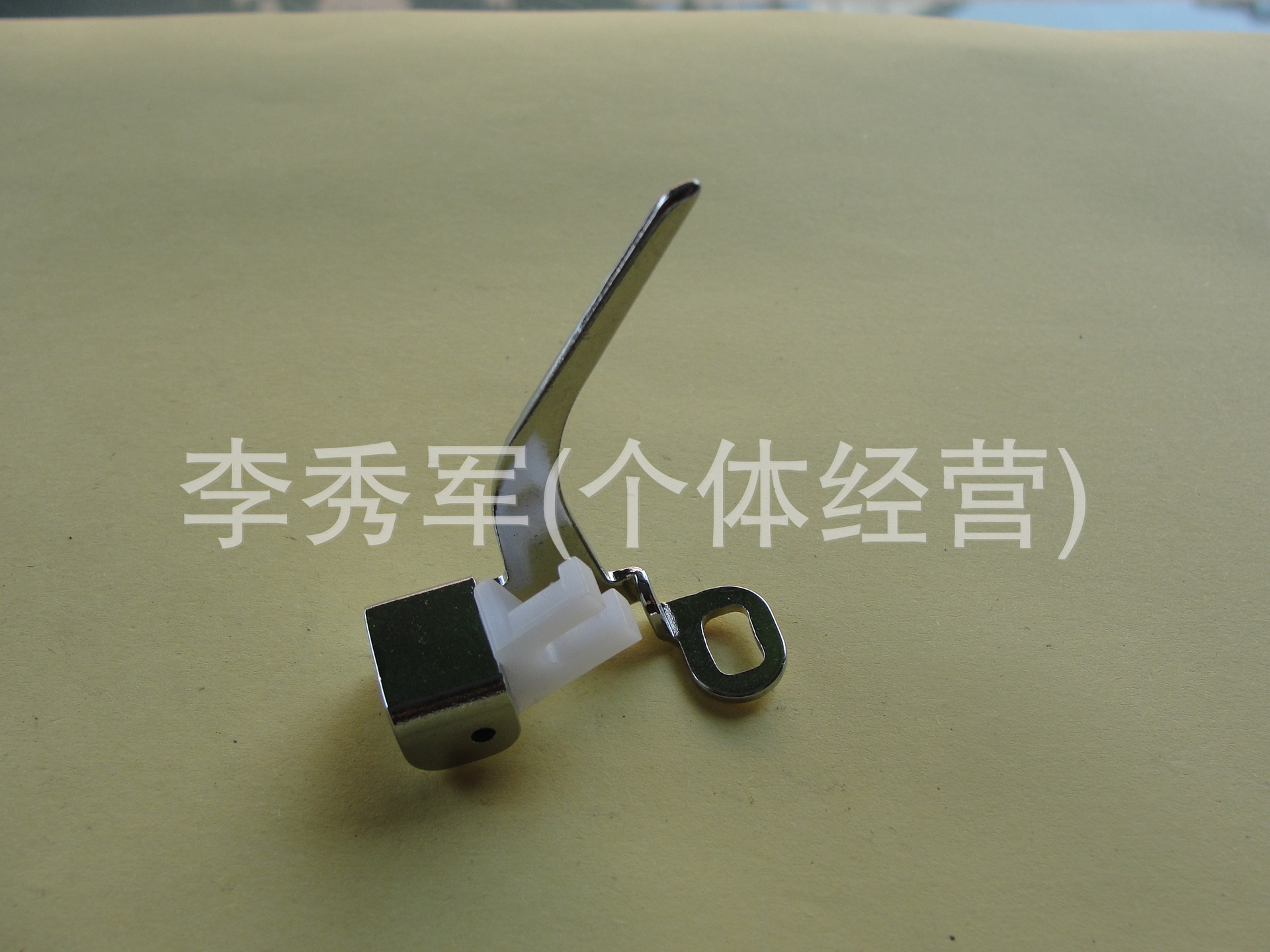 家用多功能缝纫机新款绣花压脚/自由绣花自由绗缝，绣花压脚新款