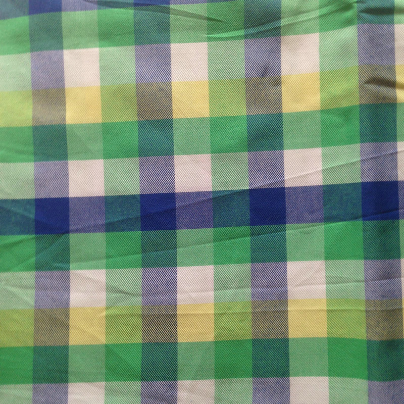 厂家供应 全棉色织斜纹朝阳格布  服装面料 价格优惠欢迎选购