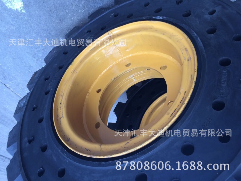 供应铲车实心轮胎装载机实心轮胎20.5/70-16装载机实心轮胎
