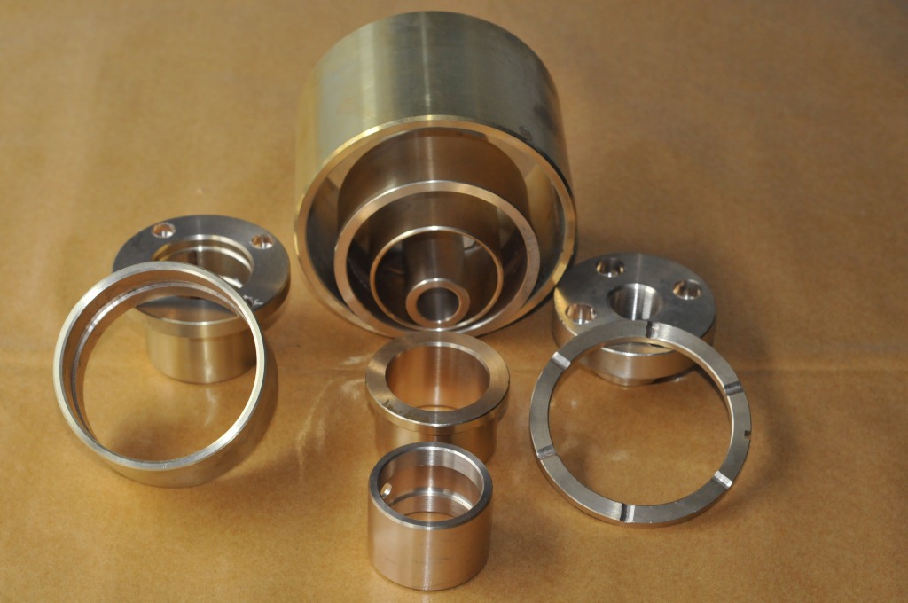 专业生产各类齿轮泵铜套，铜涡轮，铜垫片，铜滑块，翻边铜套